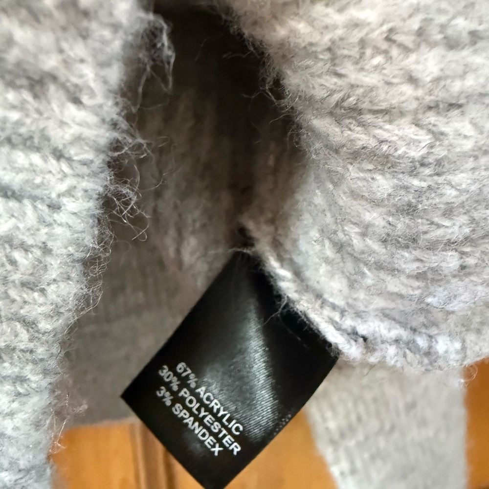 House of Harlow Gray Women's button up cardigan Sweater - Picture 3 of 5